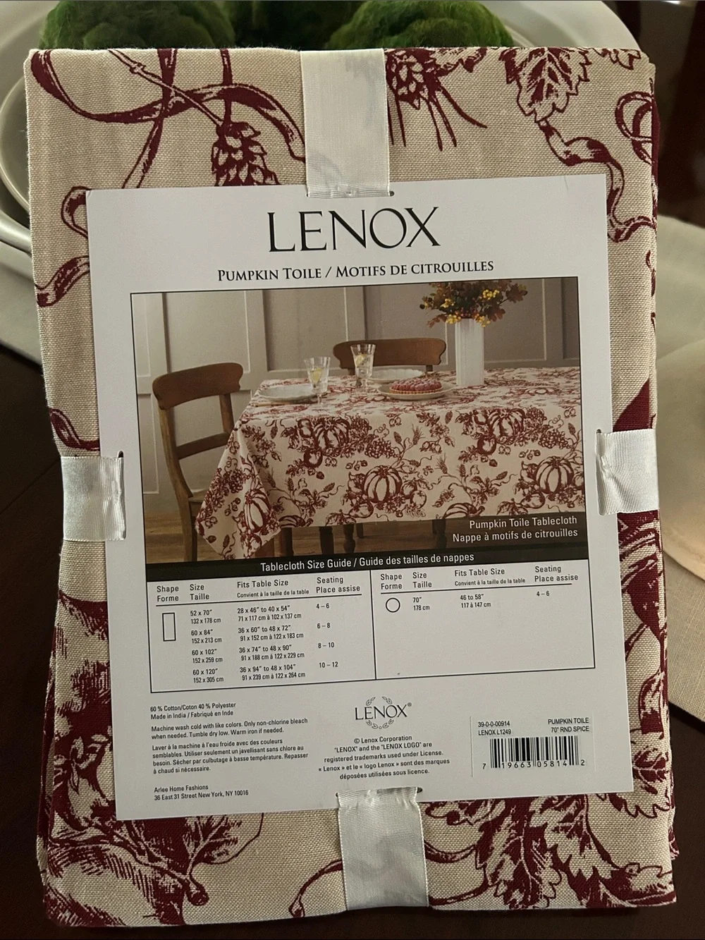NWT LENOX Pumpkin Toile / Botanical Round Tablecloth in Spice